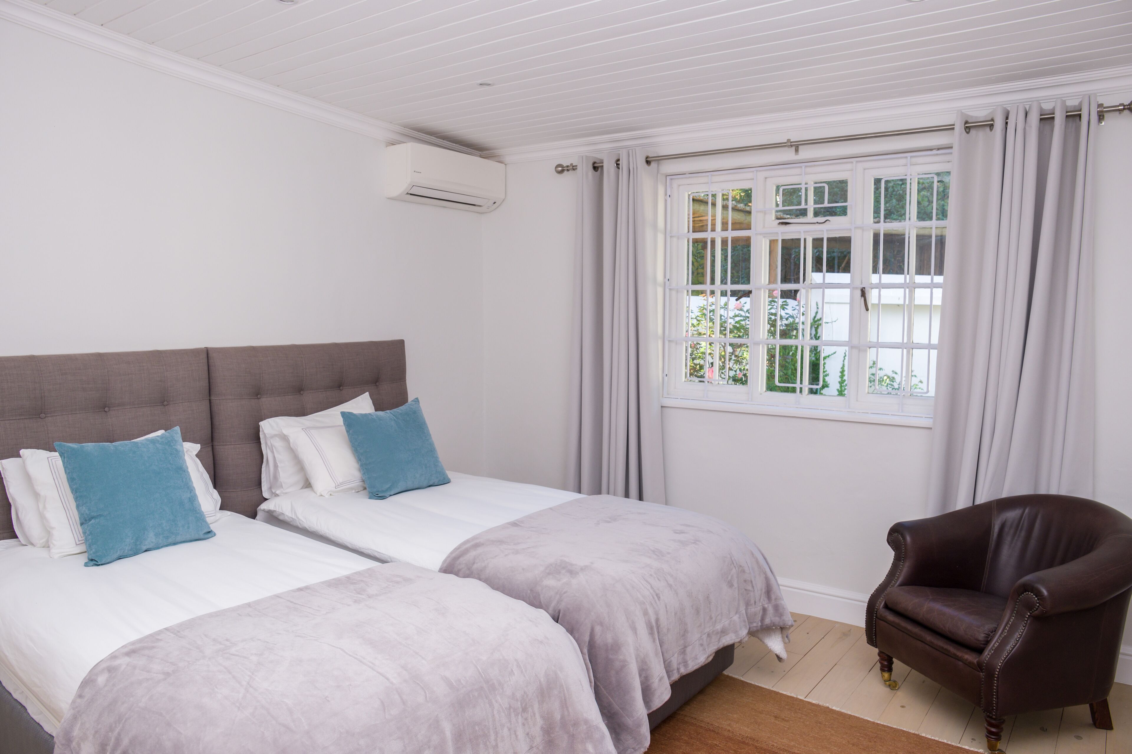 Sunset Farm Stellenbosch 4*