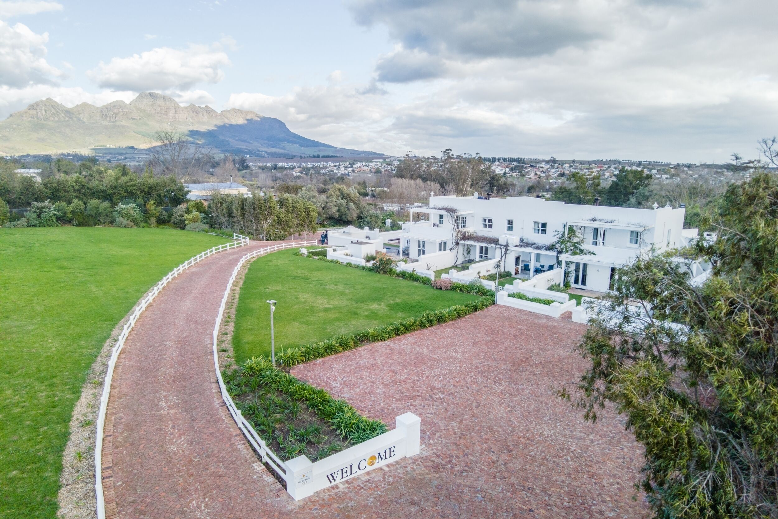 Sunset Farm Stellenbosch 4*