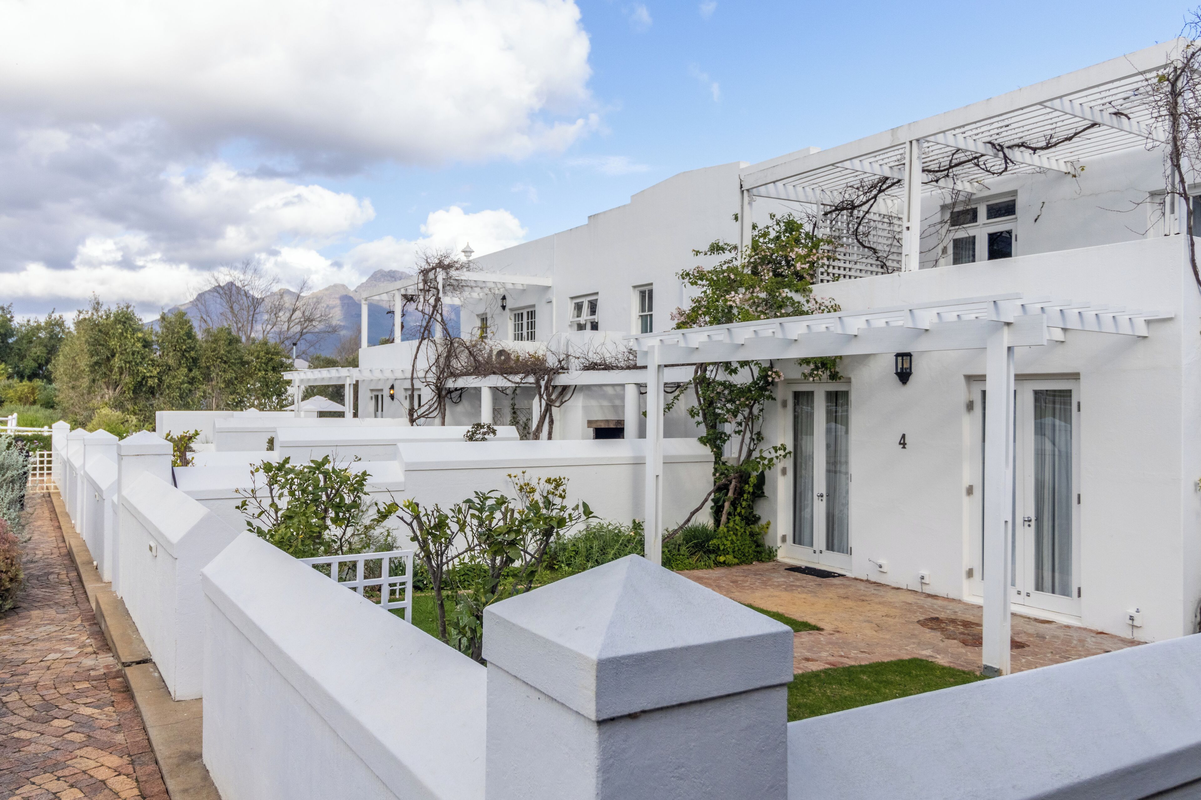 Sunset Farm Stellenbosch 4*