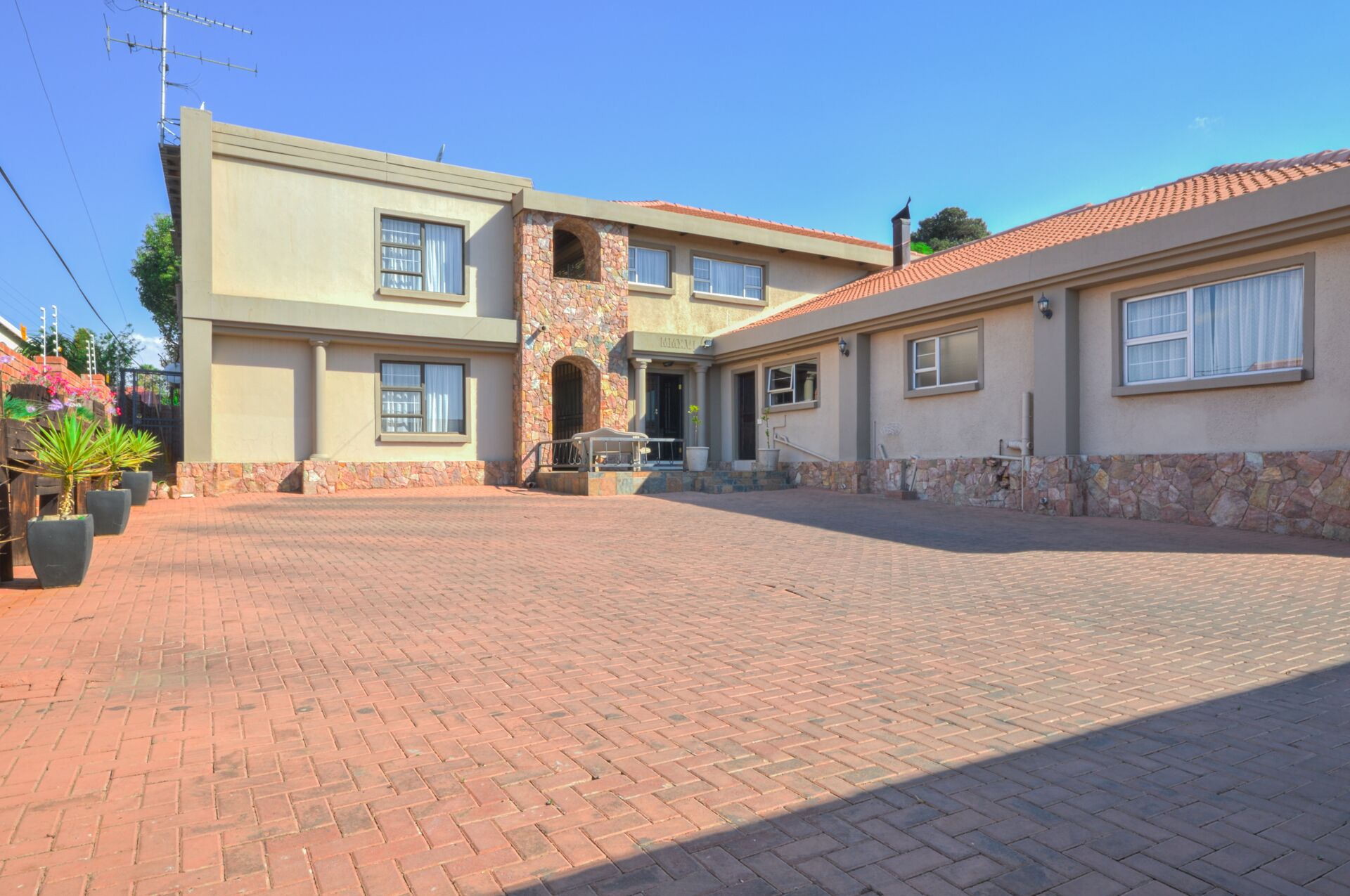 Jewel of Jozi 2*