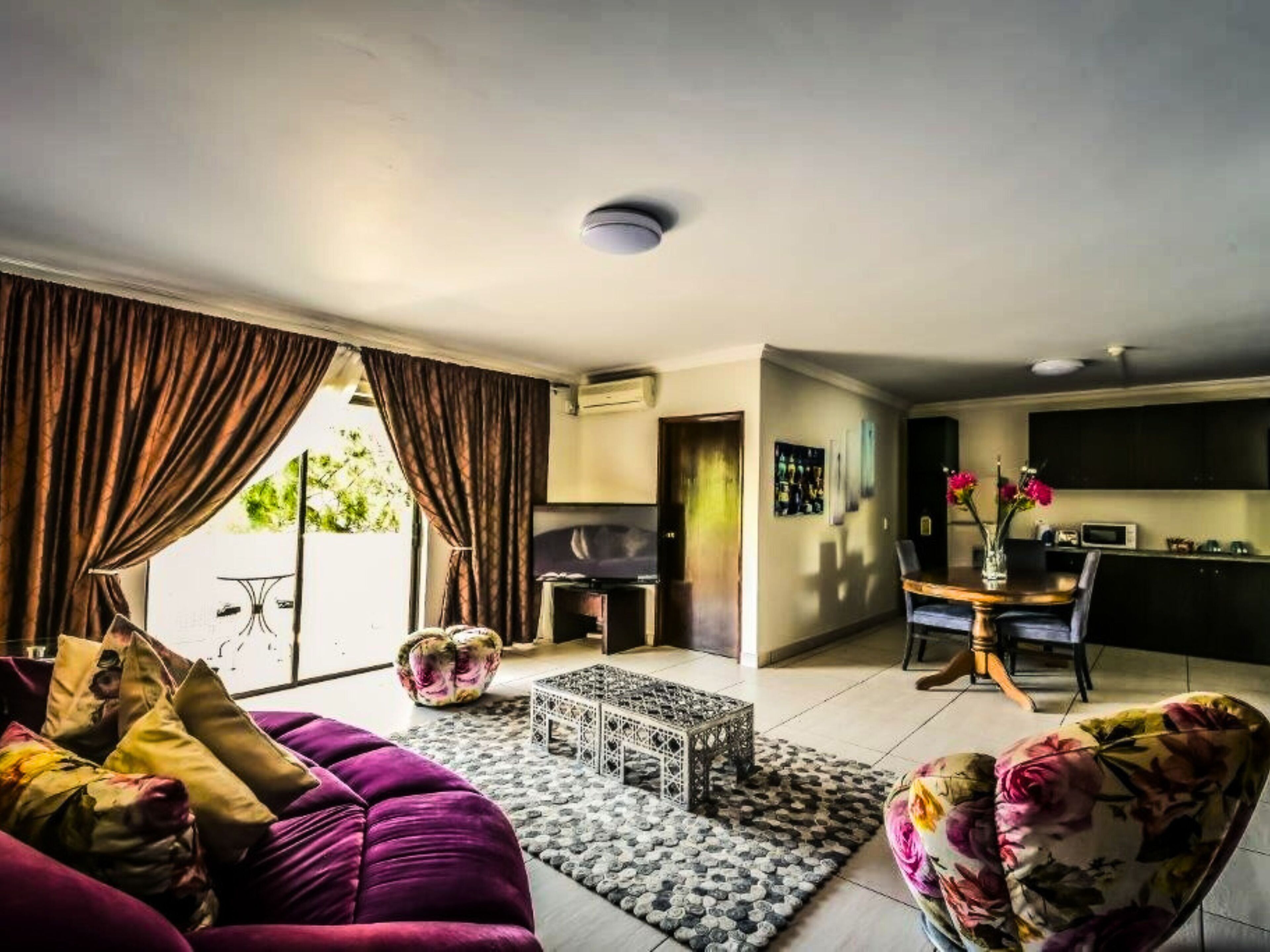 ANEW Hotel & Convention Centre OR Tambo 4*