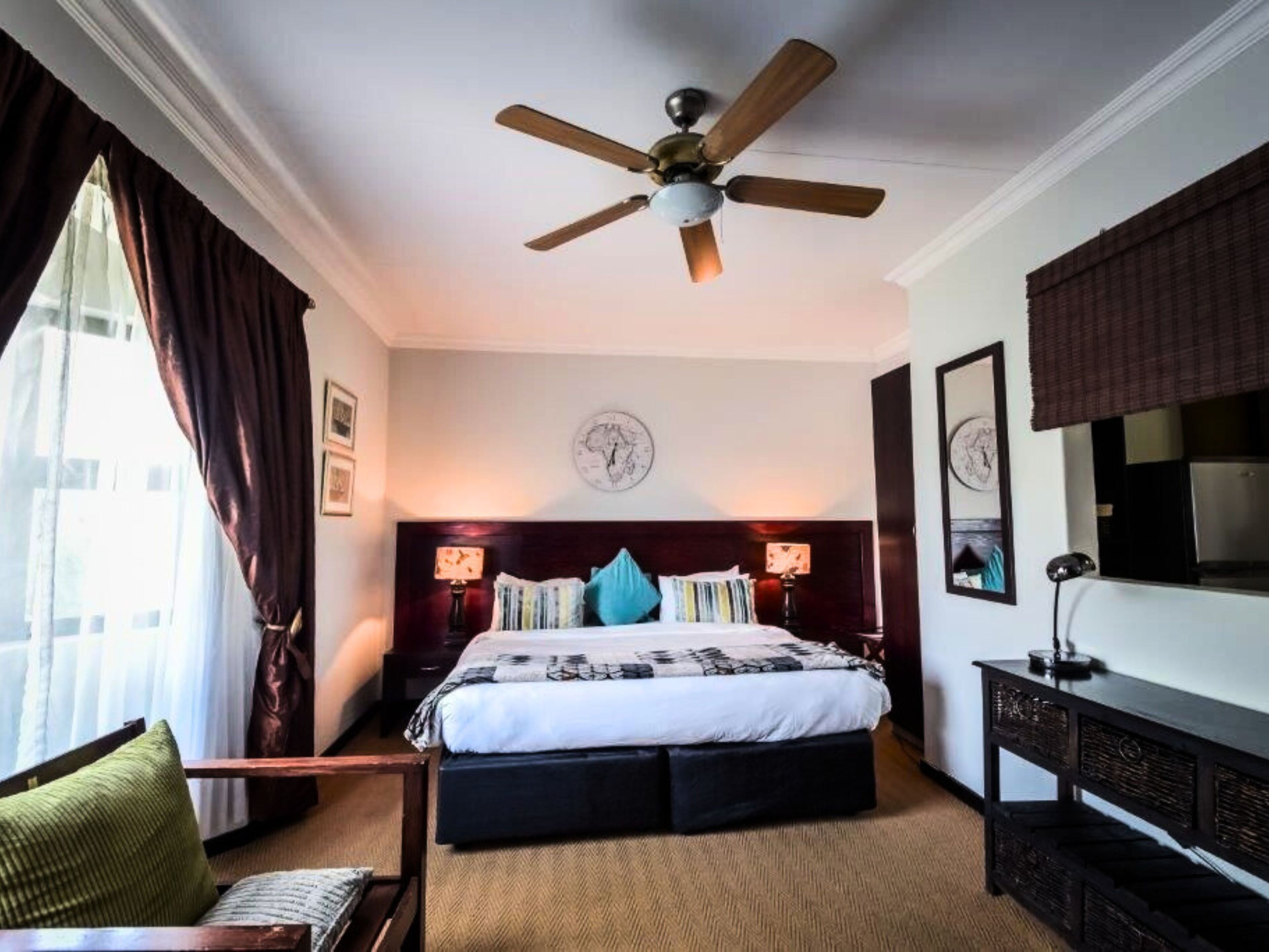 ANEW Hotel & Convention Centre OR Tambo 4*