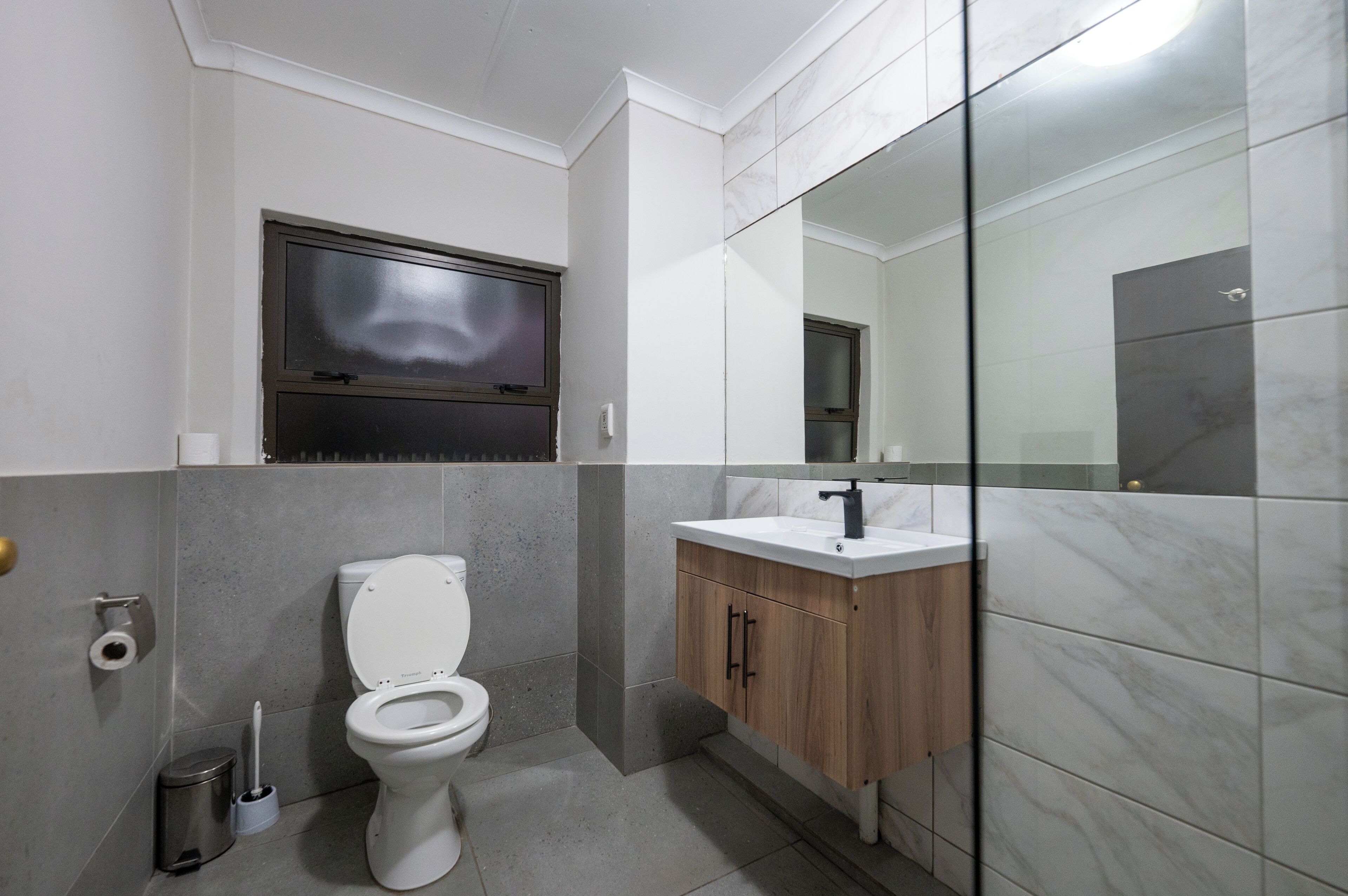 ANEW Hotel & Convention Centre OR Tambo 4*