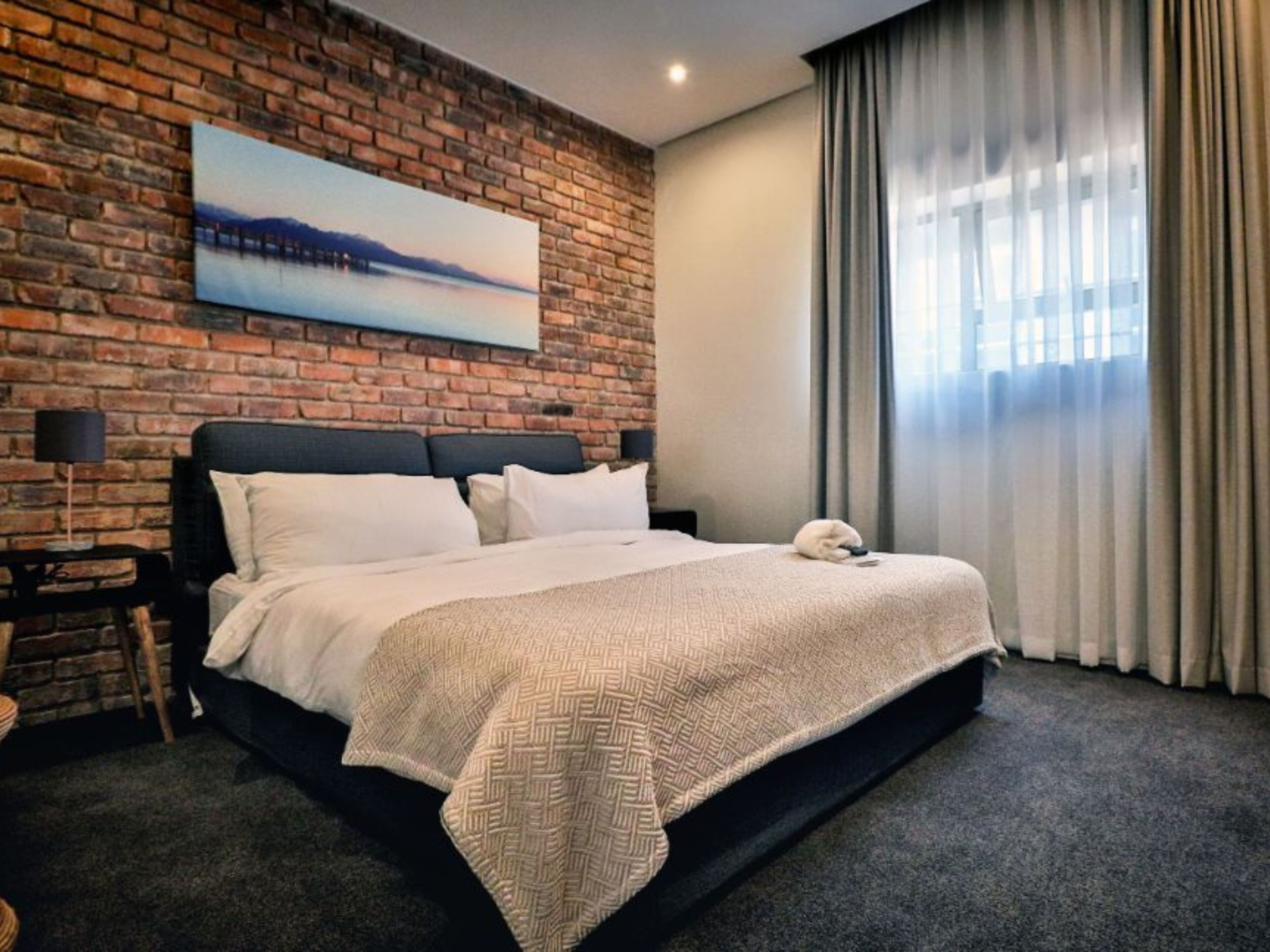 ANEW Hotel & Convention Centre OR Tambo 4*