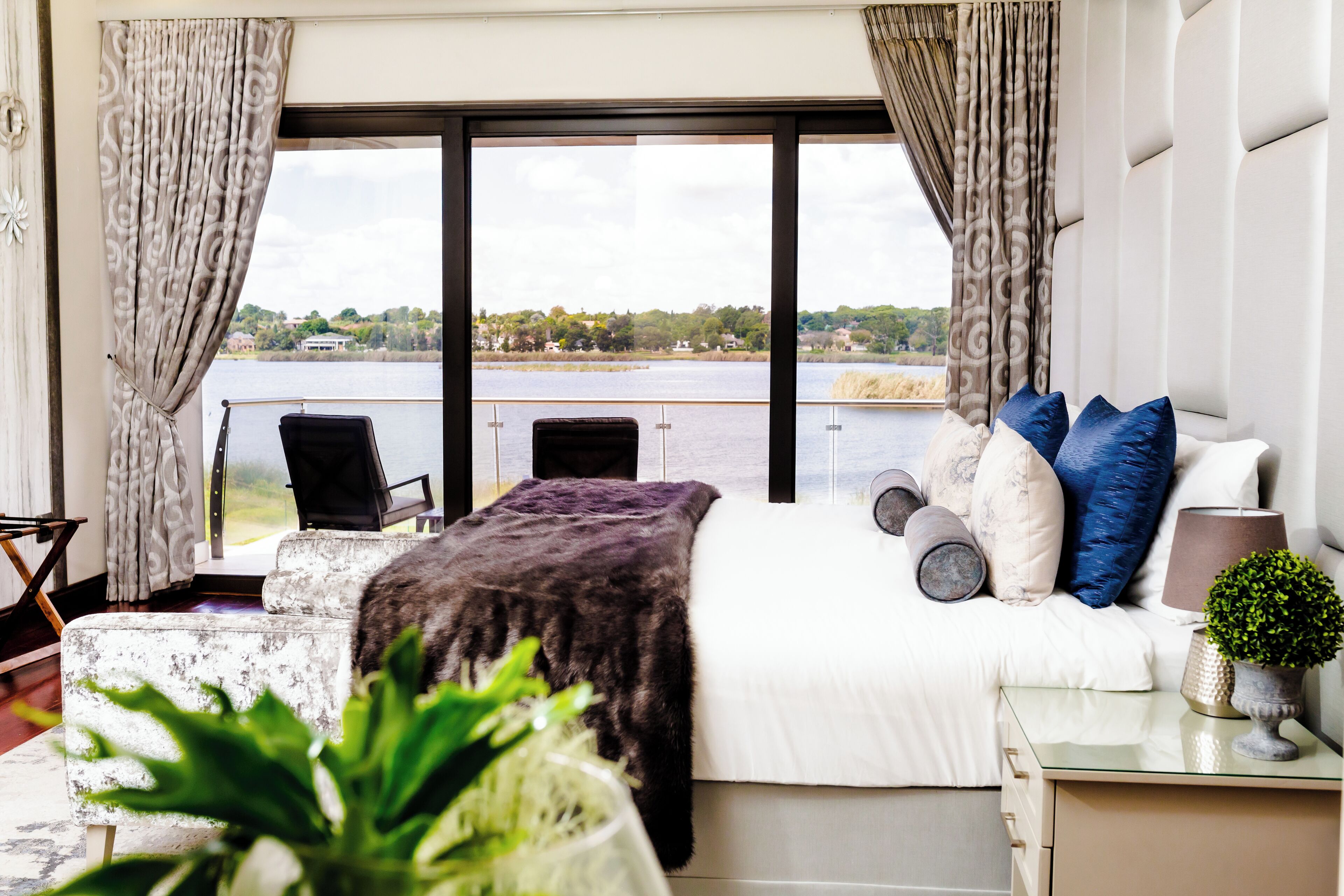 ONE O EIGHT BOUTIQUE HOTEL 4*