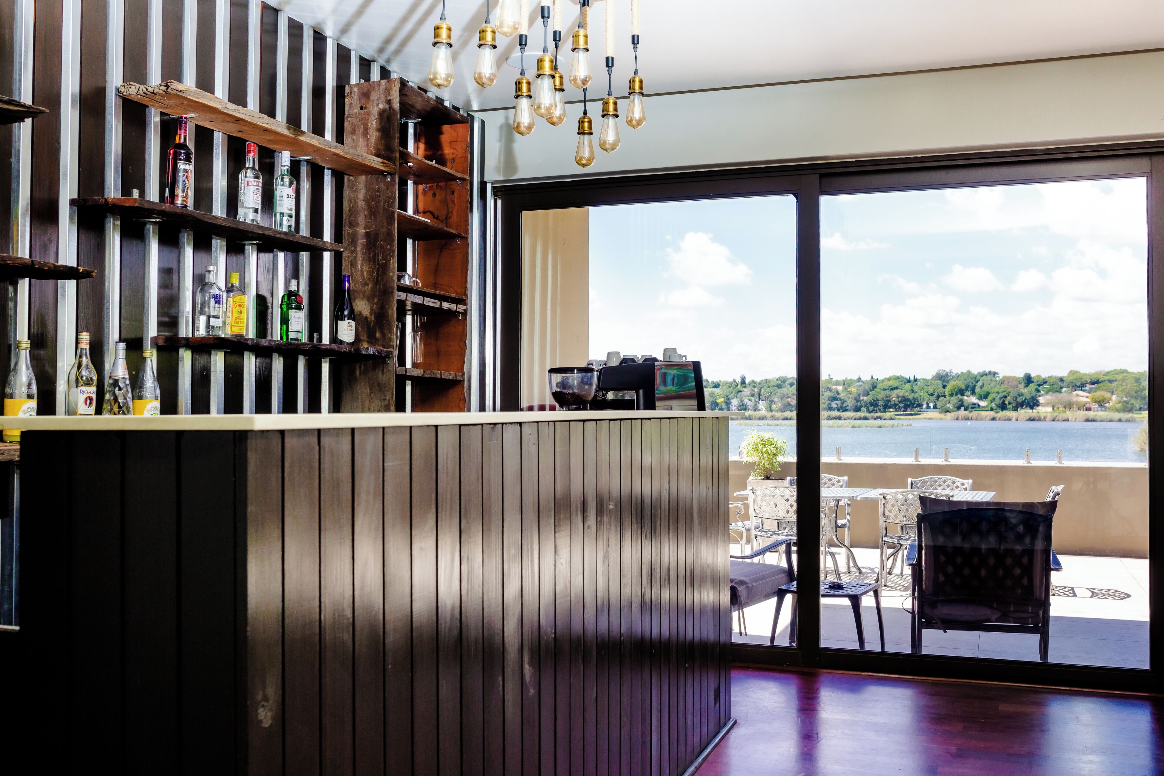 ONE O EIGHT BOUTIQUE HOTEL 4*