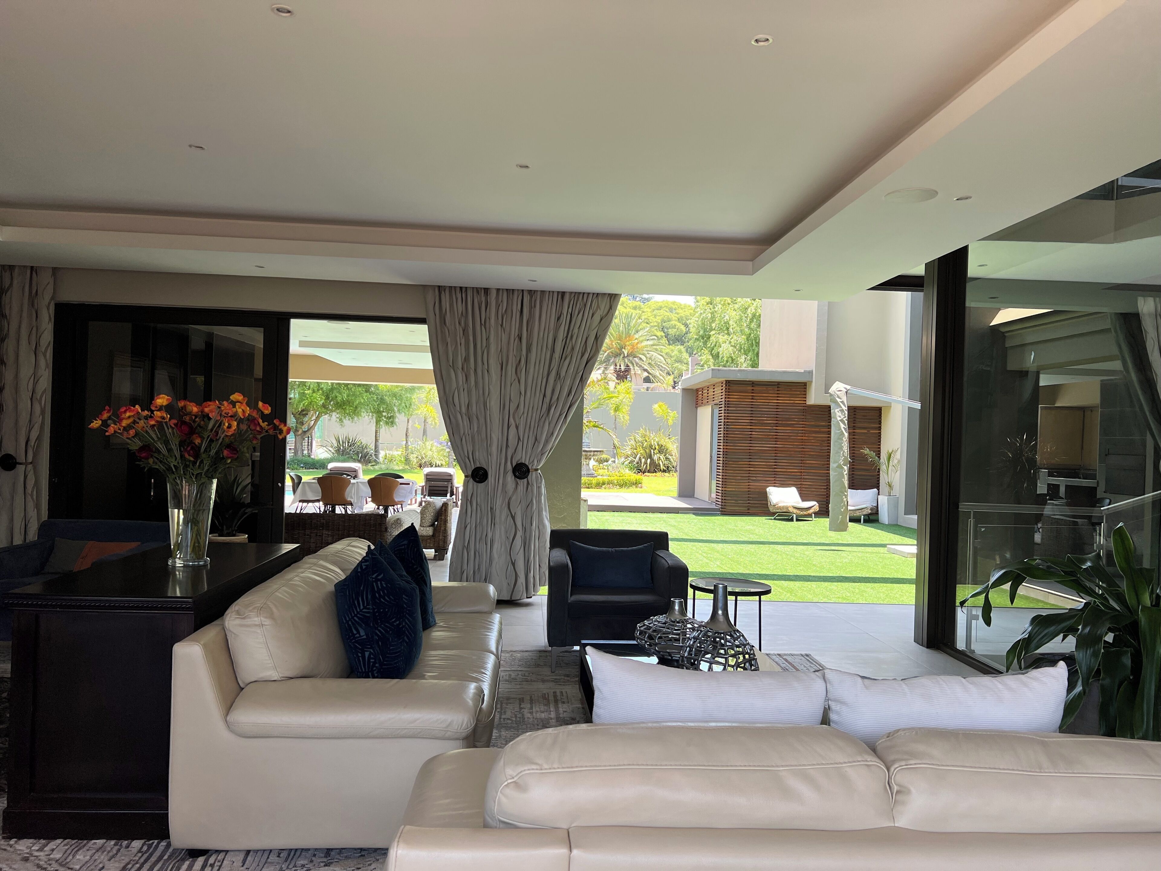 ONE O EIGHT BOUTIQUE HOTEL 4*