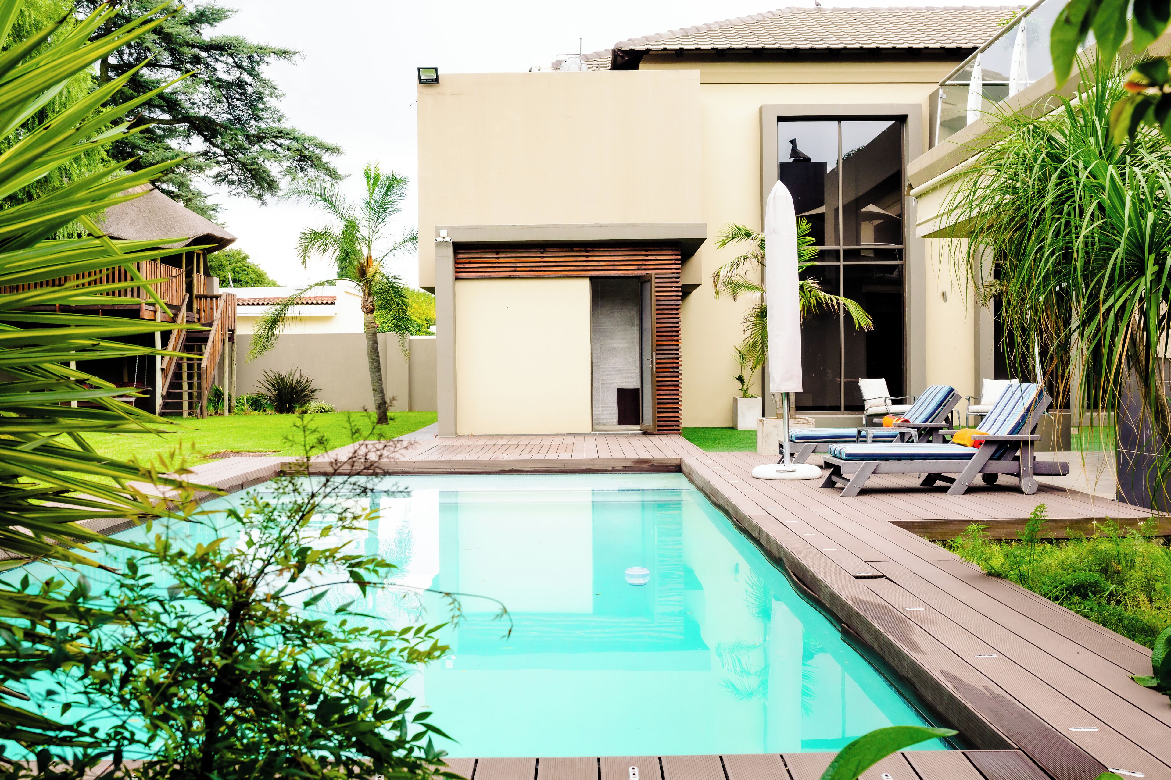 ONE O EIGHT BOUTIQUE HOTEL 4*