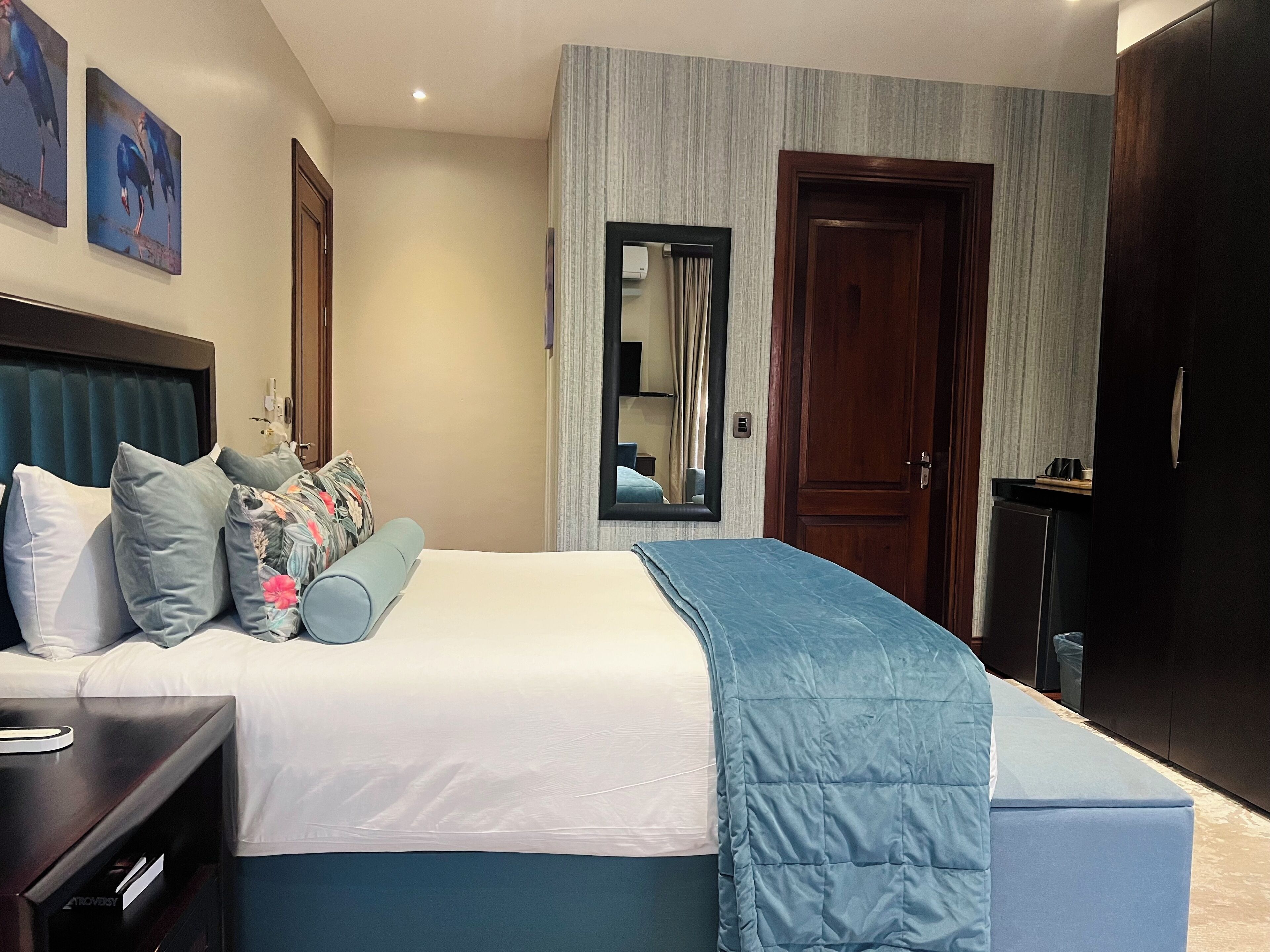 ONE O EIGHT BOUTIQUE HOTEL 4*