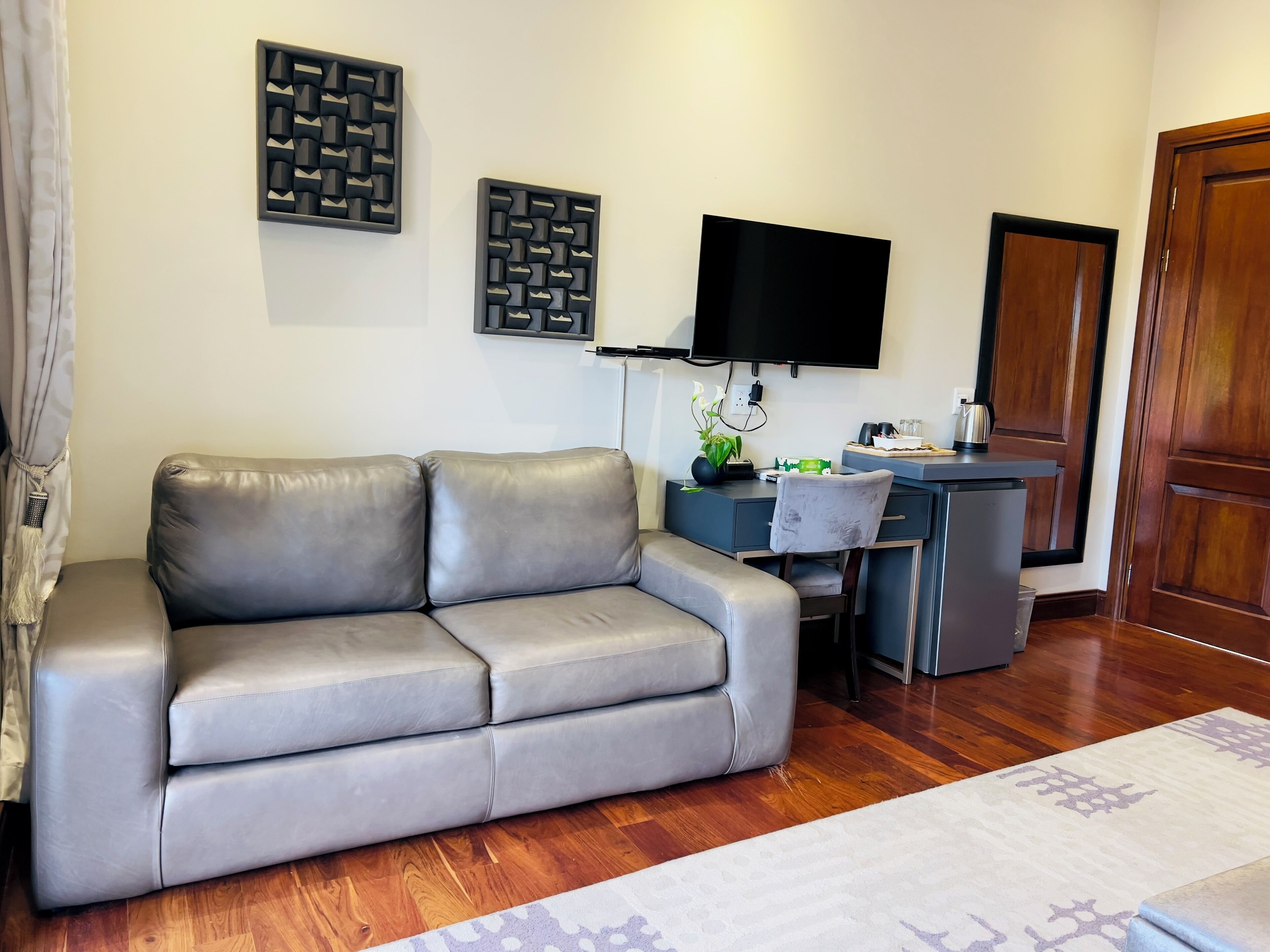 ONE O EIGHT BOUTIQUE HOTEL 4*