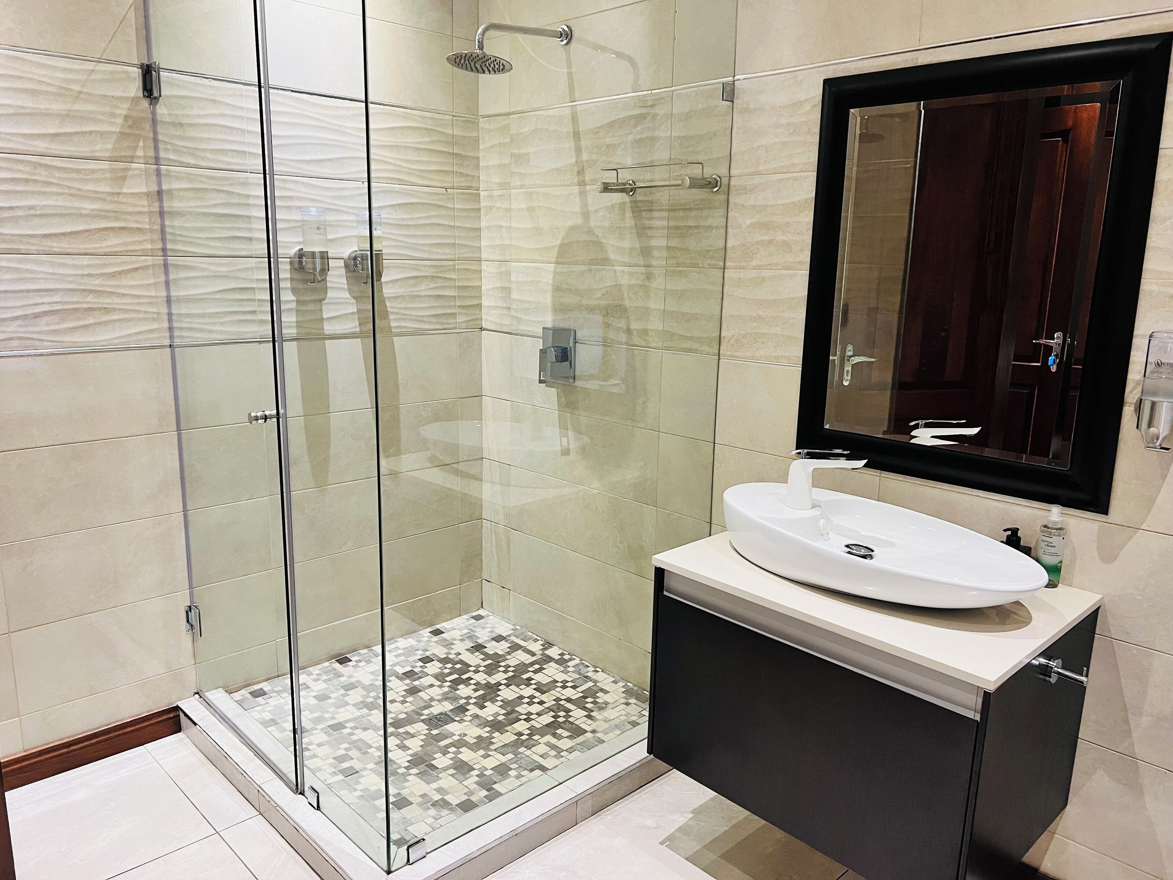 ONE O EIGHT BOUTIQUE HOTEL 4*