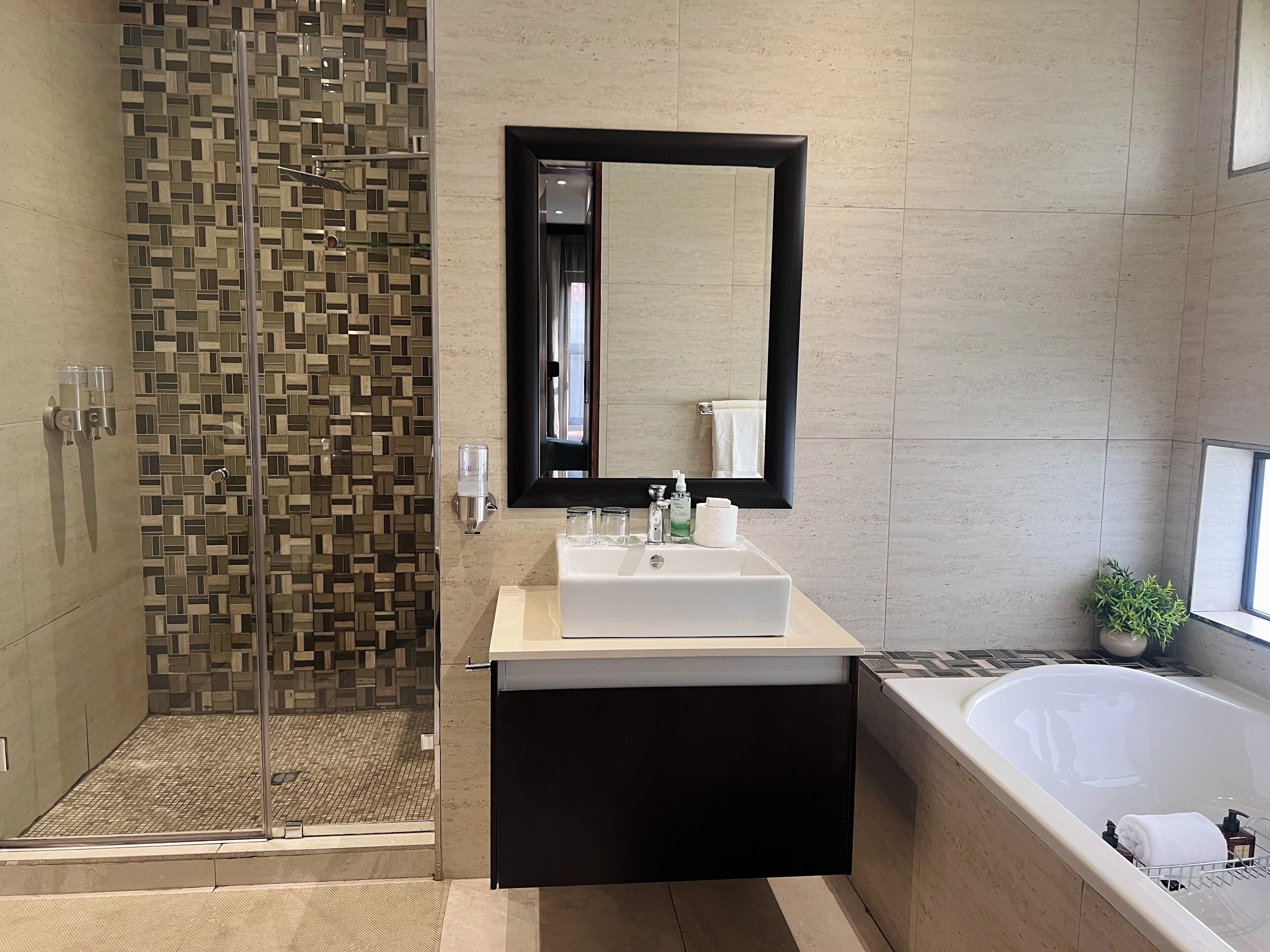 ONE O EIGHT BOUTIQUE HOTEL 4*