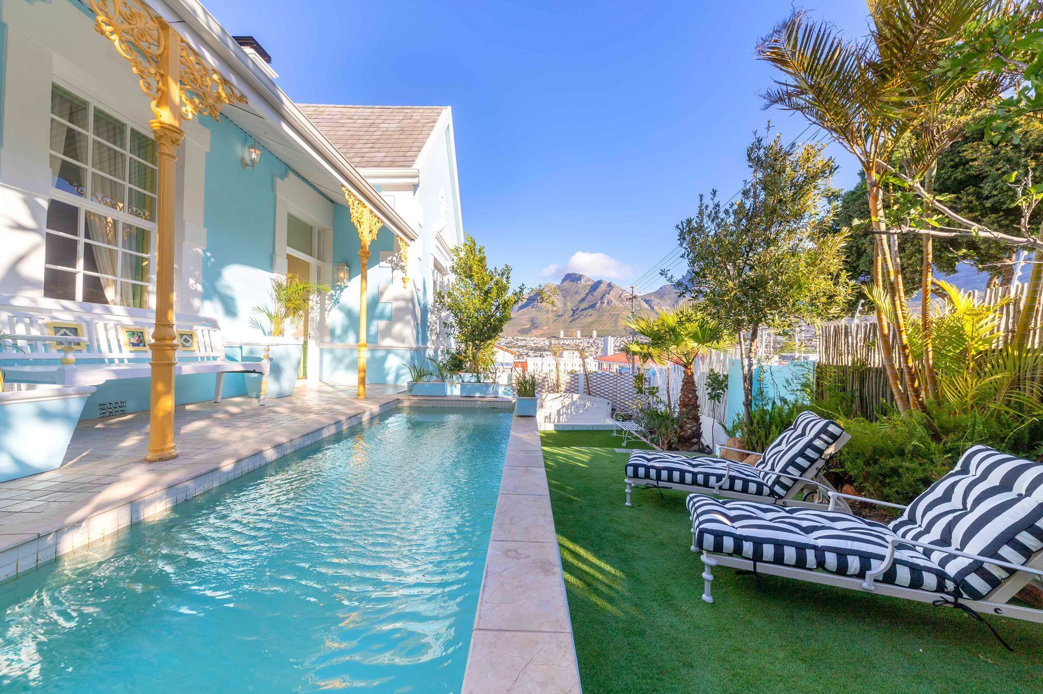 Amina Boutique Hotel 3*