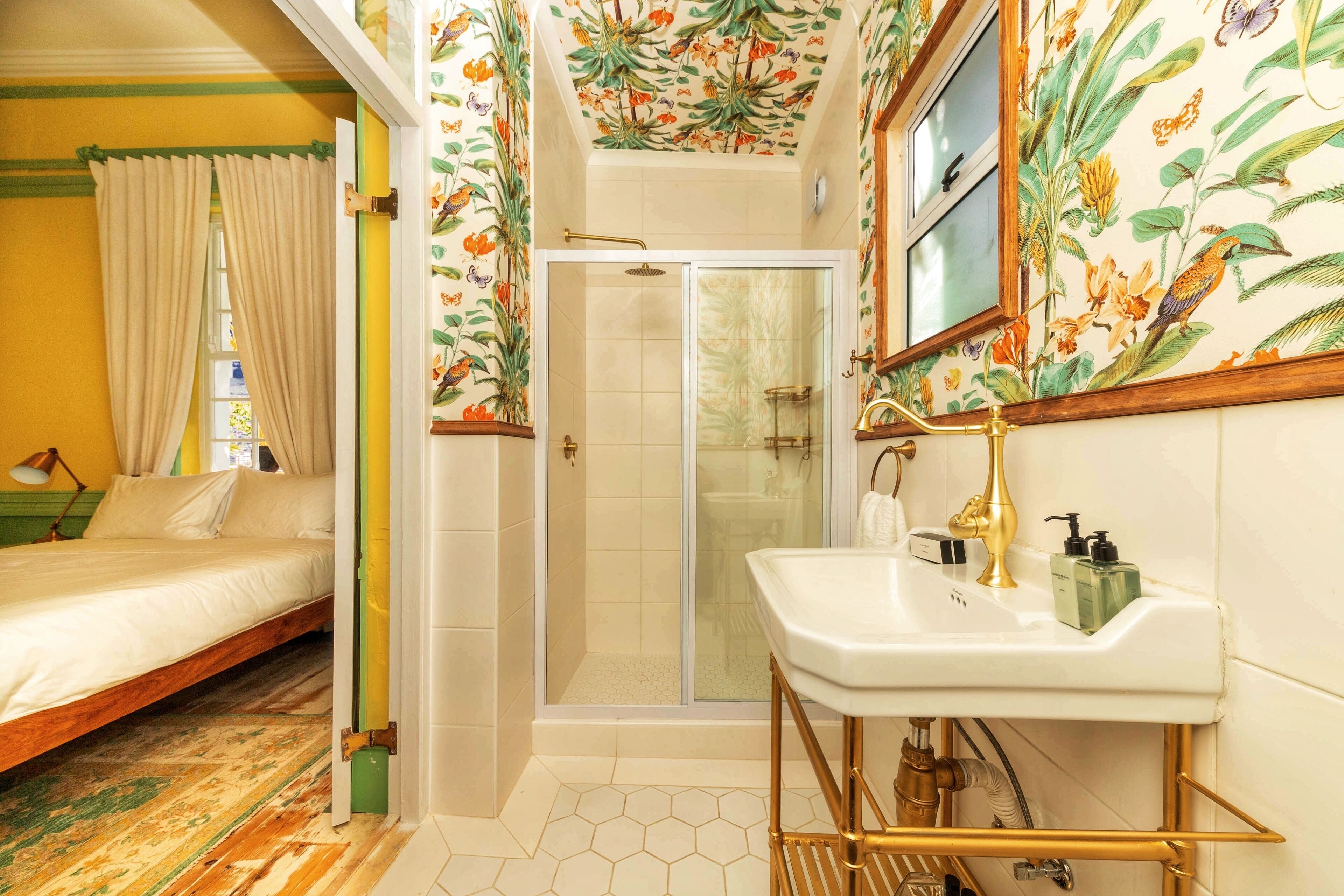 Amina Boutique Hotel 3*
