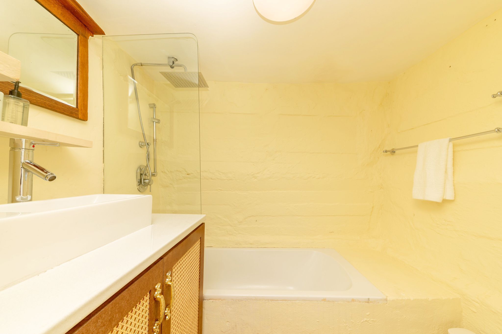 Amina Boutique Hotel 3*
