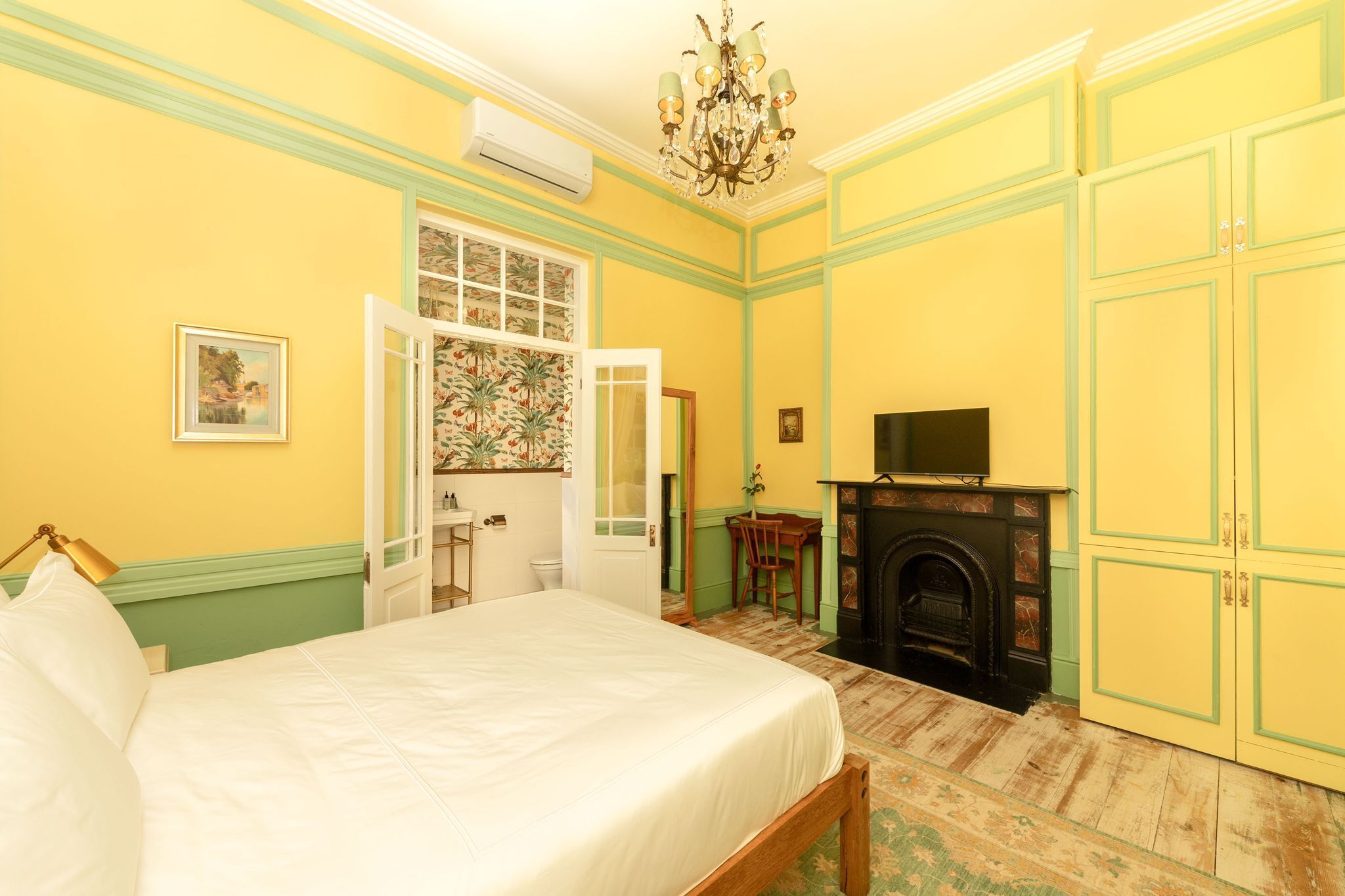 Amina Boutique Hotel 3*