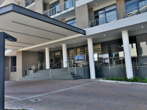 Menlyn Maine Luxury Rentals 0*