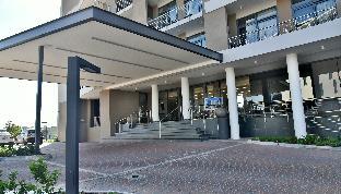 Menlyn Maine Luxury Rentals 0*