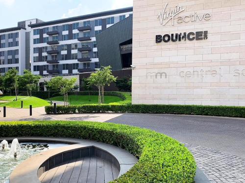 Menlyn Maine Luxury Rentals 0*