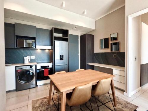 Menlyn Maine Luxury Rentals 0*