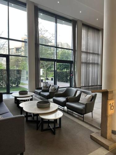 Menlyn Maine Luxury Rentals 0*