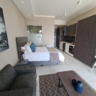 Menlyn Maine Luxury Rentals 0*