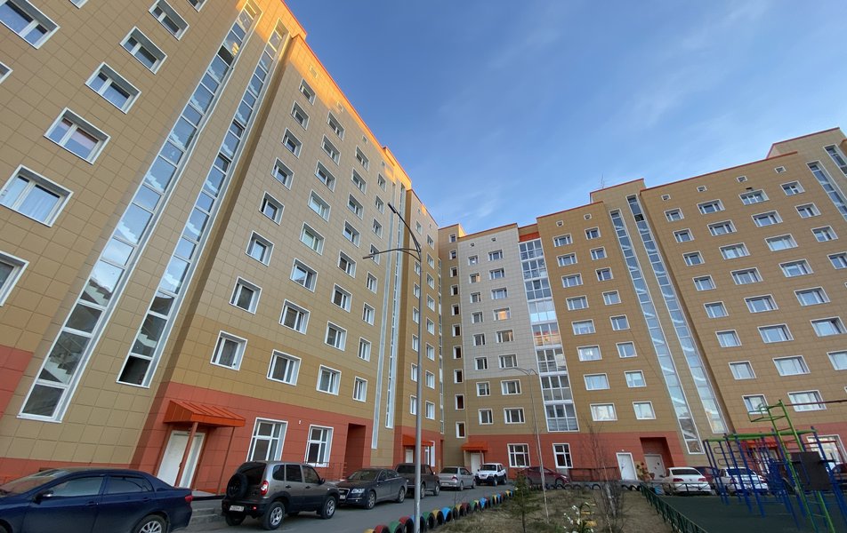 Четыре сезона в мкр. Тундровый 3 2*