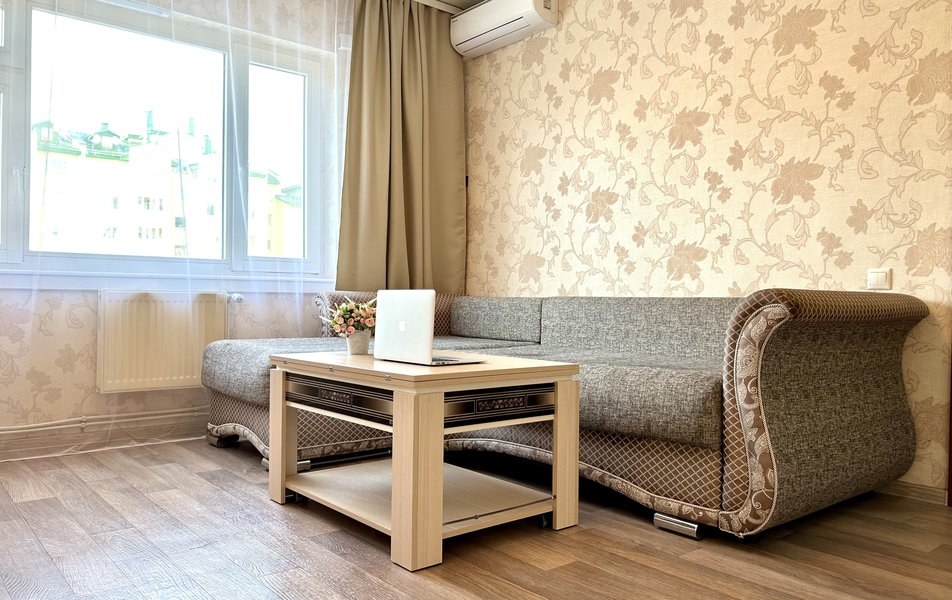 Четыре сезона в мкр. Оптимистов 3к1 2*