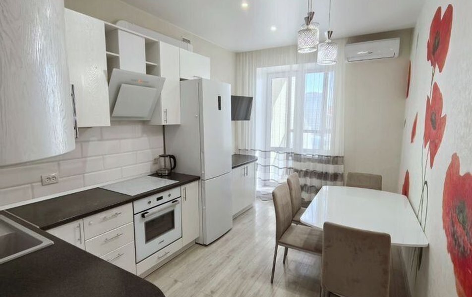 Уютные квартиры Омска, ул Красный Путь, д 101 к 1 0*