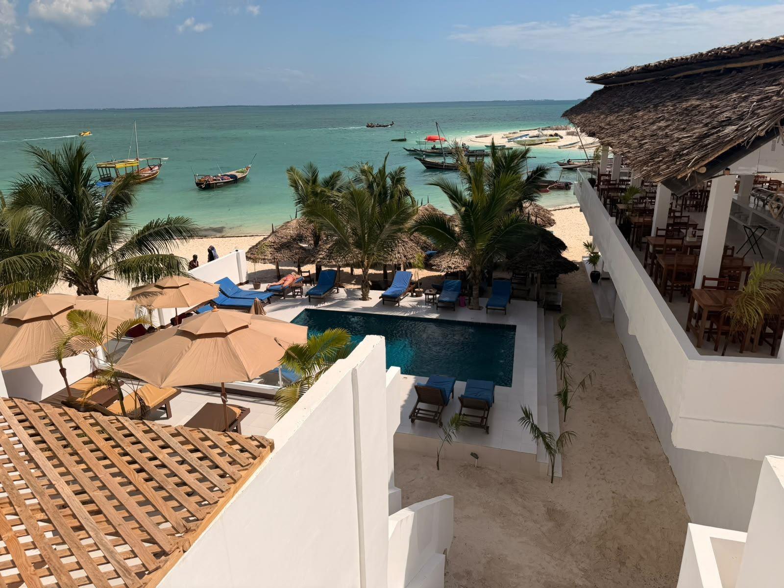 Sunseabar Beach Resort 4*