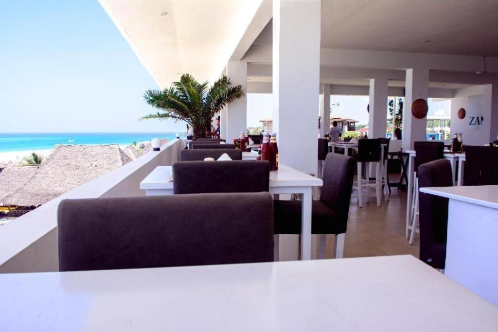 Sunseabar Beach Resort 4*