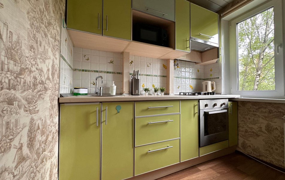 На Раевского 15 3*