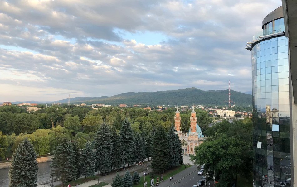 Хэппи Хоум на Зураба Магкаева 83к3 3*