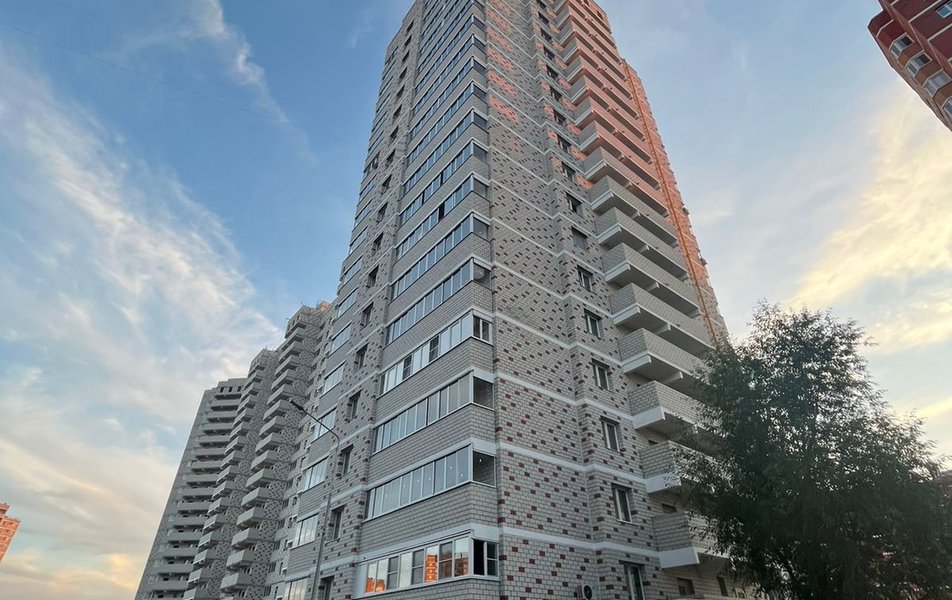 Флэт 40 на Солнечном 18 3*
