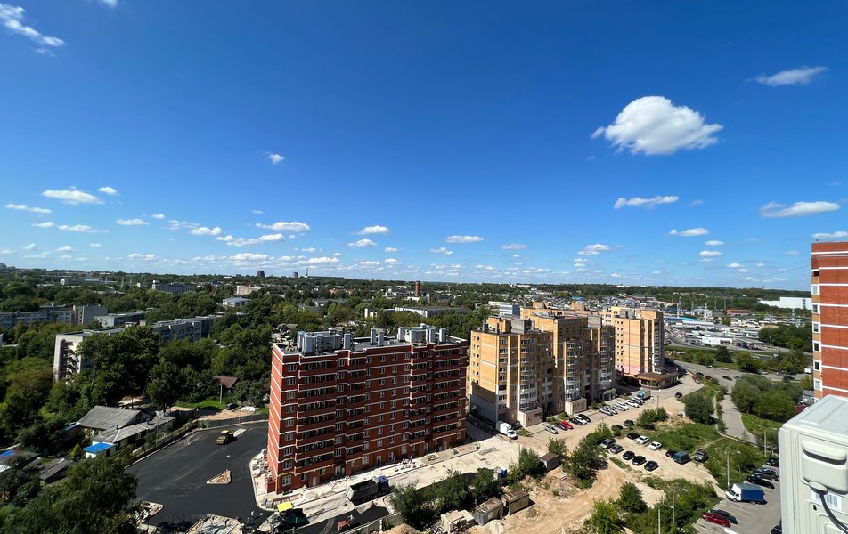 Флэт 40 на Солнечном 18 3*