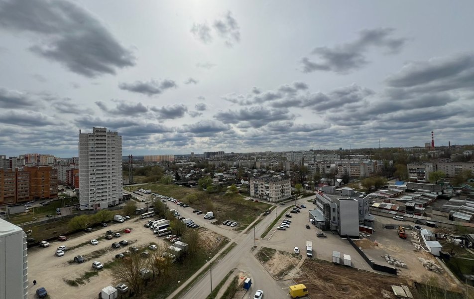Флэт 40 на Солнечном 18 3*