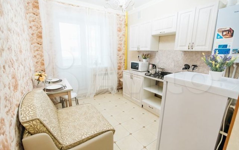 Флэт 40 на Пухова 31 3*