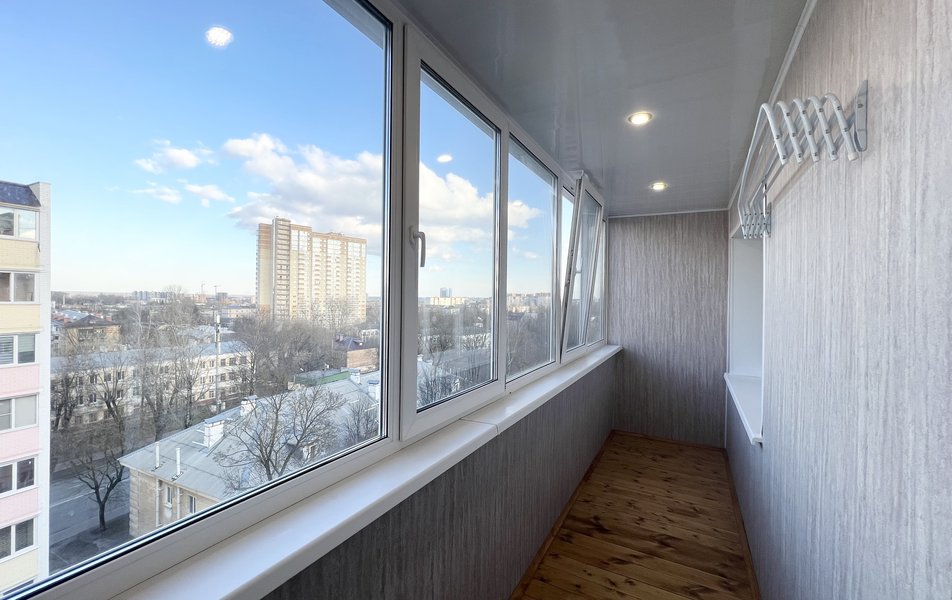 Флэт 40 на Пухова 31 3*