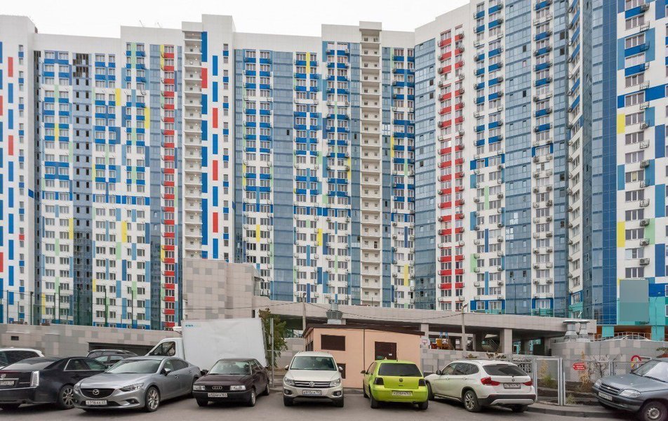 Алира на Гвардейском 13 3*