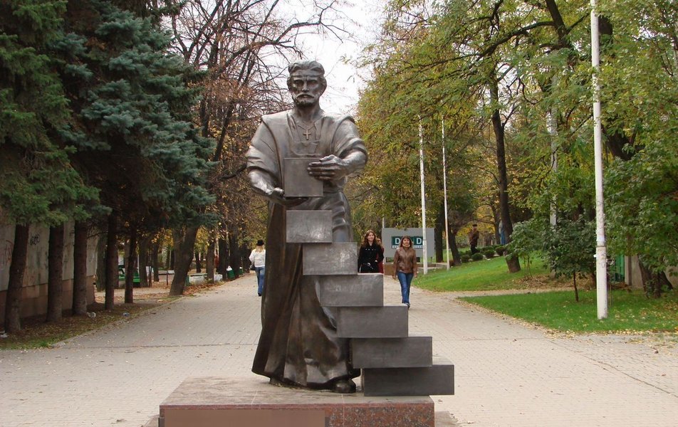 Алира на Филимоновской 78 3*