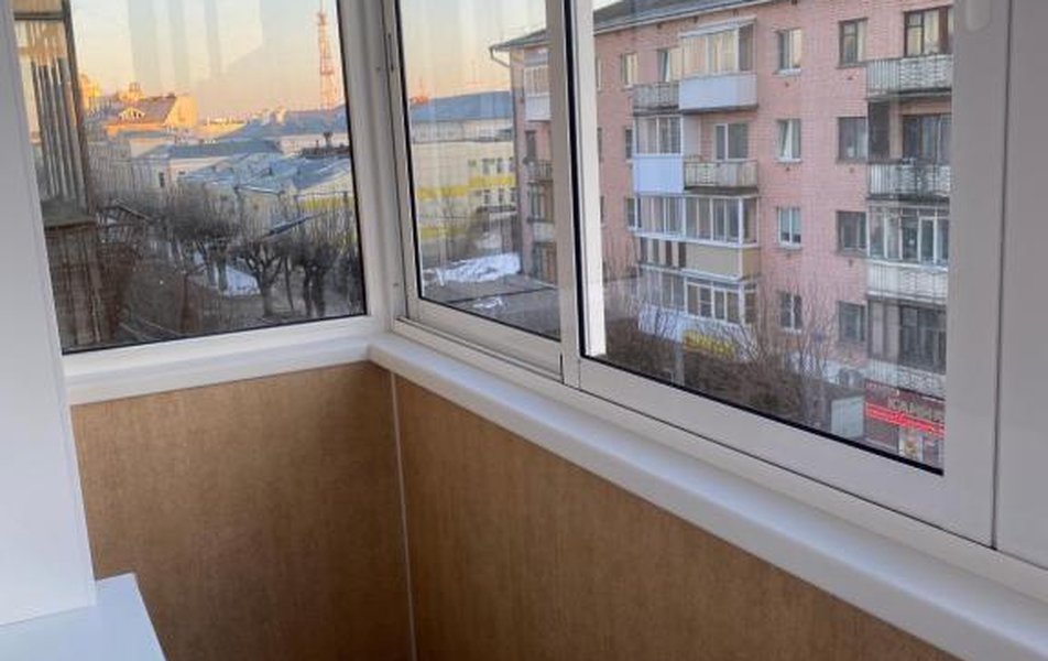Волжский берег на Тверском проспекте 18 3*