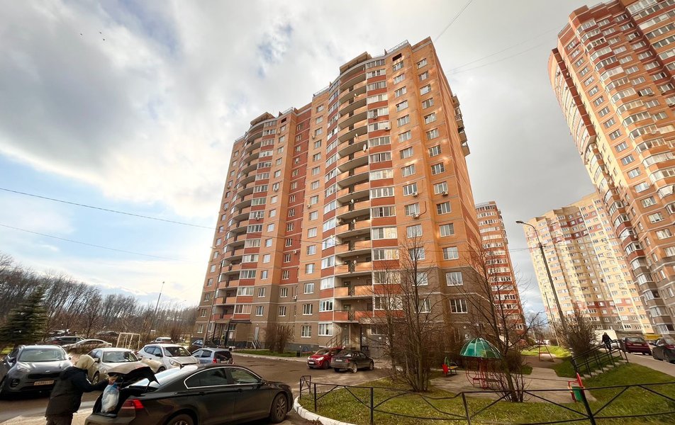 Флэт 40 на 65 л. Победы 41\/1 3*