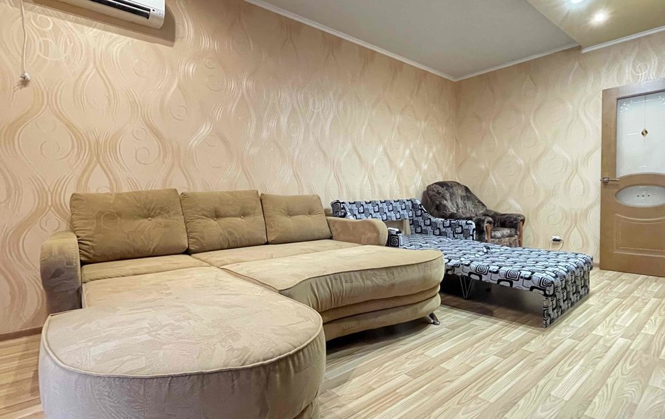 Флэт 40 на Тульской 32 3*