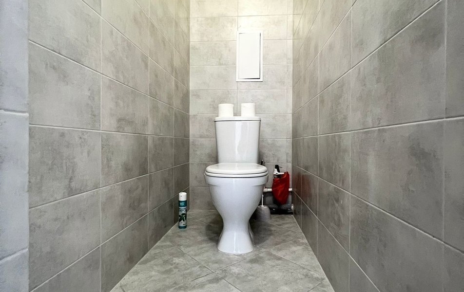Флэт 40 на Ягужинского 8 3*