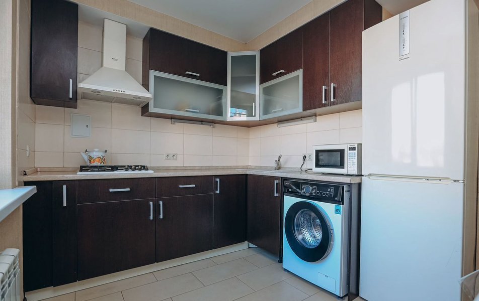 Алира на Островского 97 3*