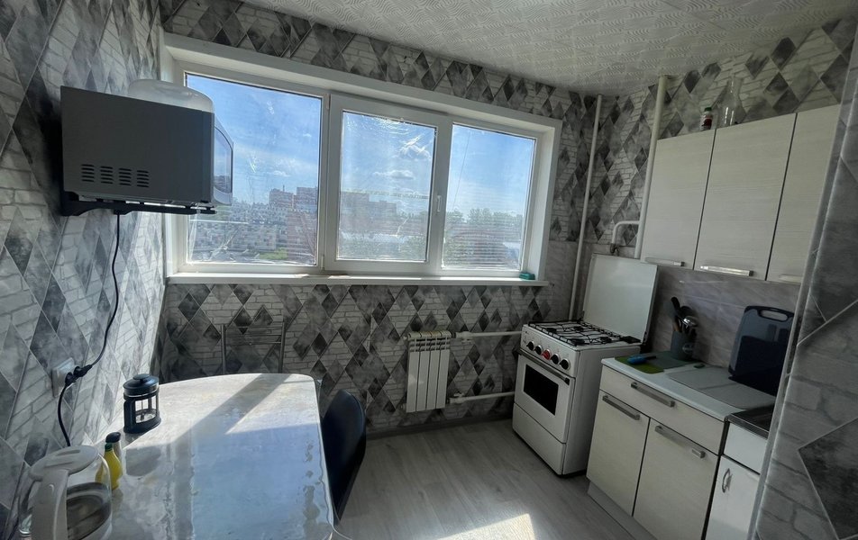 Кингисепп на Воровского 13 2*