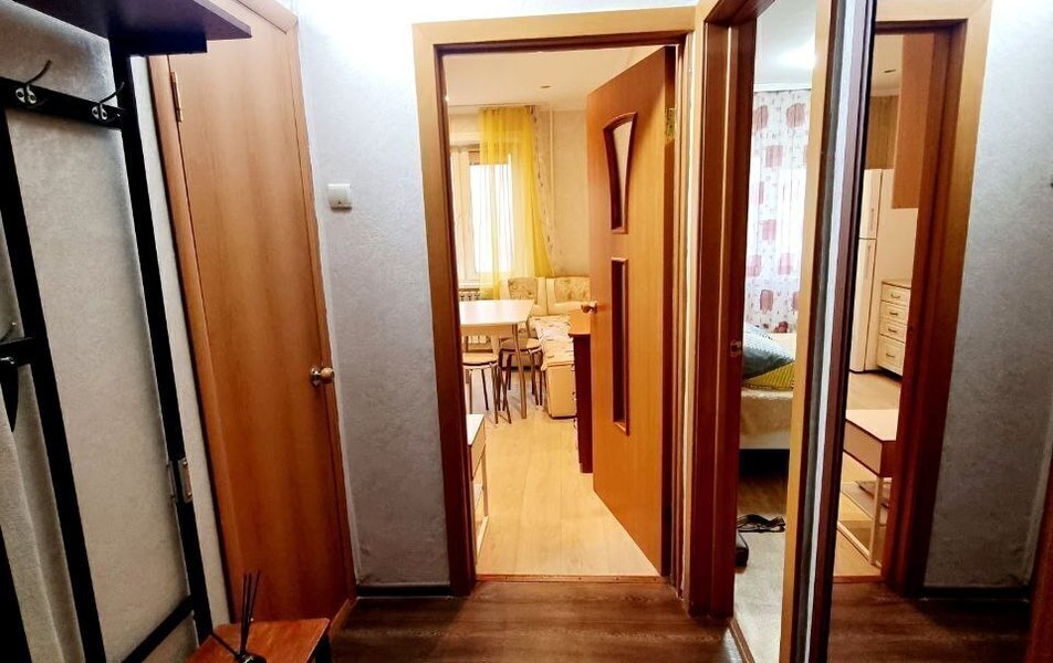 пОквартирам на Есенина 3 3*