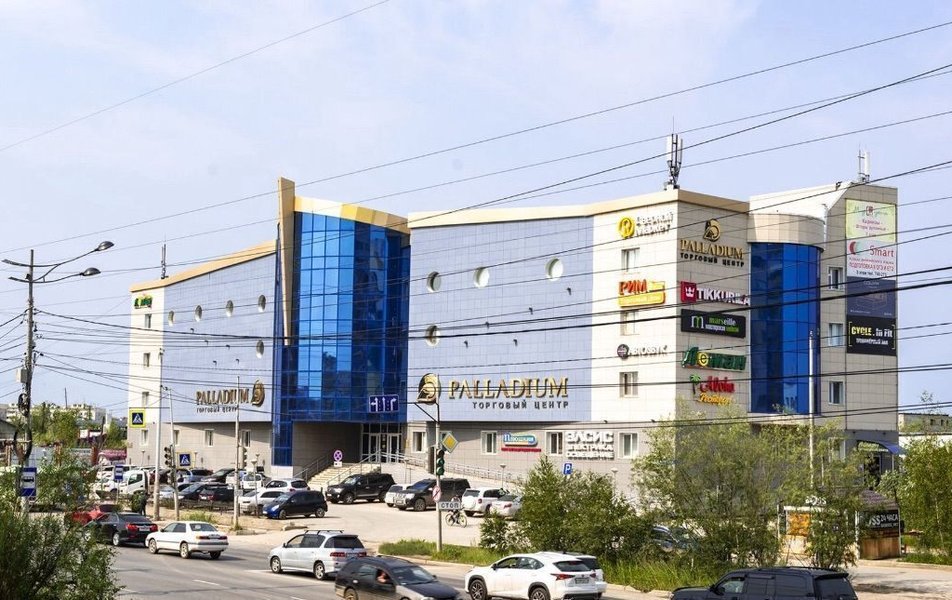 Белый дом на Тургенева 8 3*