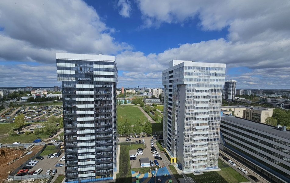 На Усманова 18Г 3*