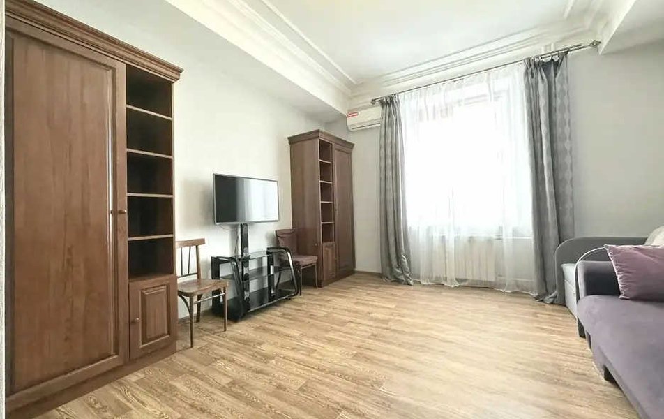 Авантаж на Кирова 26 3*